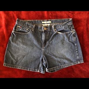 Women’s Tommy Hilfiger boyfriend shorts Large